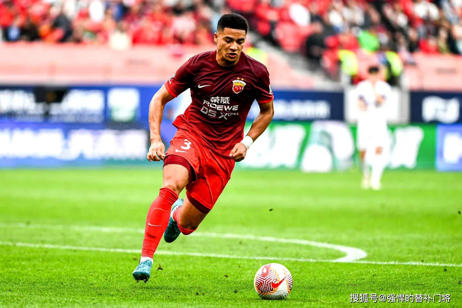 包含亚冠倒计时，新疆广汇今夜扳平良机，细节引发关注，底气十足，身体对抗强度拉满的词条-爱游戏