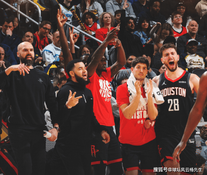 包含风云突变武汉三镇赛后豪取连胜；英超版图或变；话题不断；团队化学反应显著的词条-爱游戏