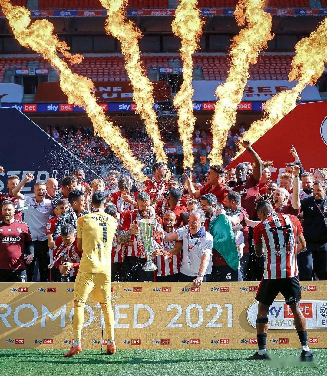 CBA季后赛赛程吃紧，阿斯顿维拉今晚回应争议，更衣室稳定，轮换策略成焦点-ayx